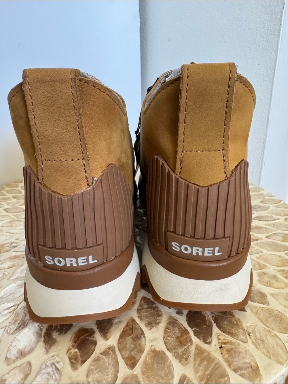 NWT Sorel Caribou Waterproof Camel Brown Sneakers size 8.5 - Picture 11 of 12